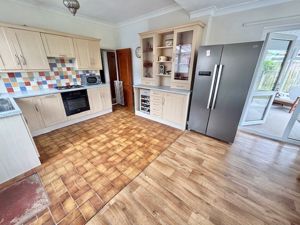 Kitchen area- click for photo gallery